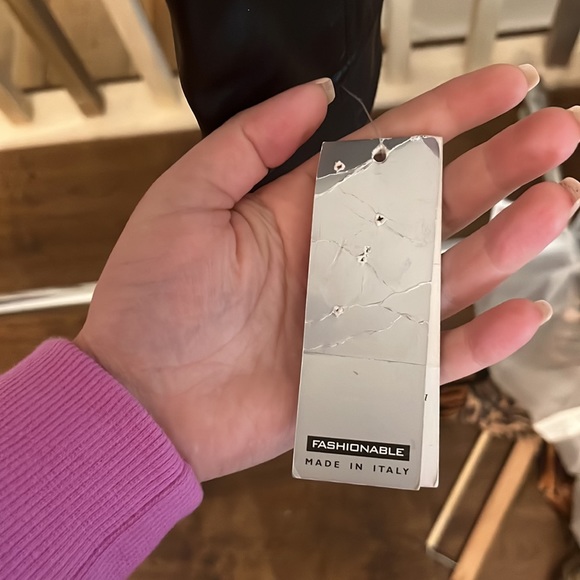 💯 Leather Jacket Brand New Tags attached - Picture 2 of 5